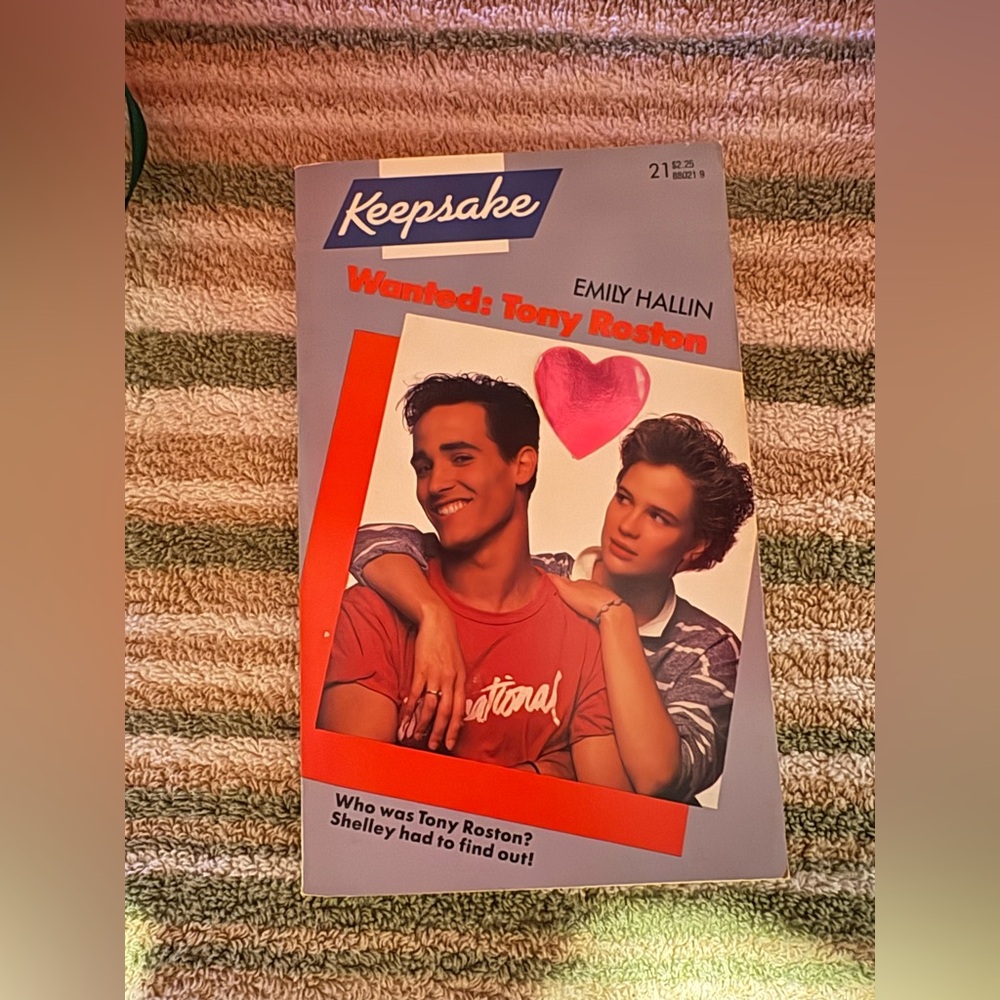 🦄🦄SOLD🦄🦄 Wanted Tony Roston by Emily Hallin 1988 Keepsake Romance Paperback - Picture 1 of 4